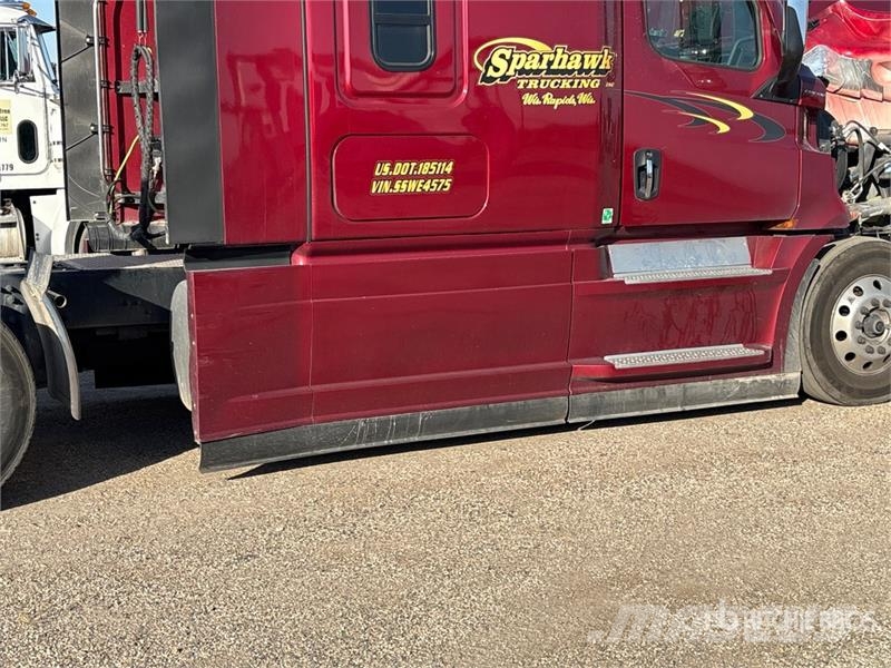 Freightliner Cascadia 126 Влекачи