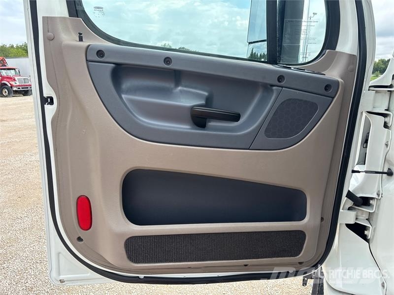Freightliner Cascadia 113 Vlačilci