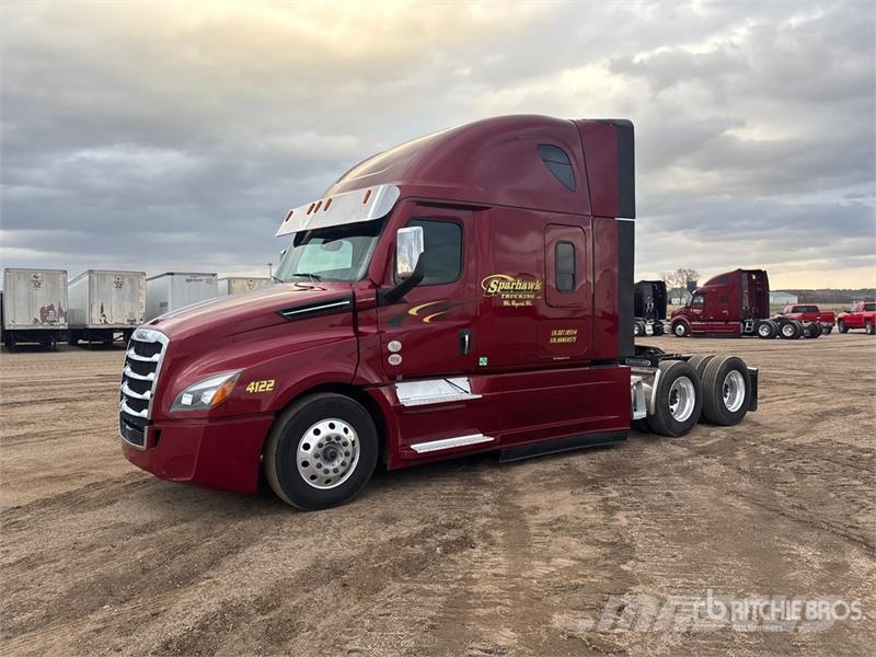Freightliner Cascadia 126 Tahače