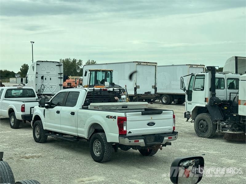 Freightliner Cascadia 126 Prime Movers