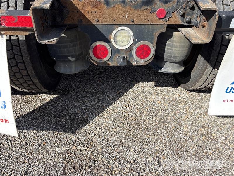 Freightliner Cascadia 125 6x4 T/A Sleeper Truck Tractor Влекачи