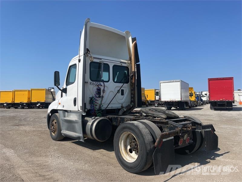 Freightliner Cascadia 125 Cavalos mecânicos