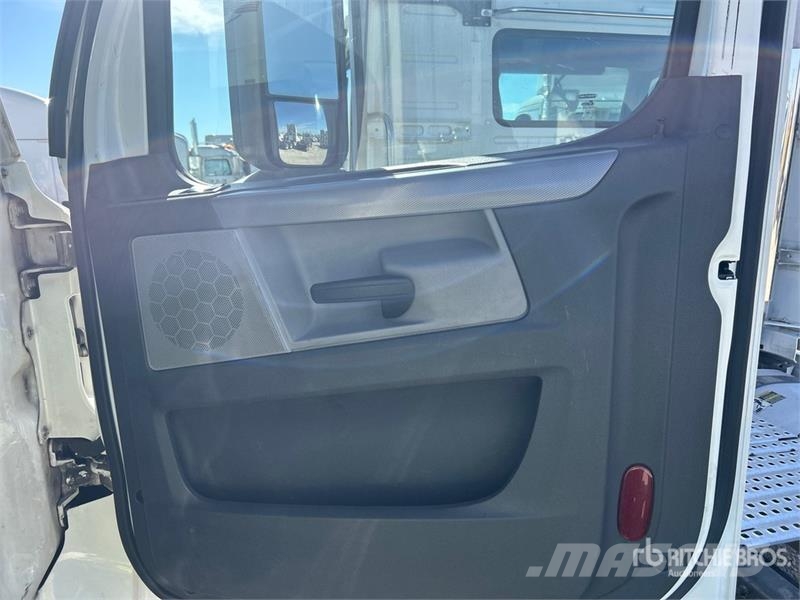 Freightliner Cascadia 116 牵引车