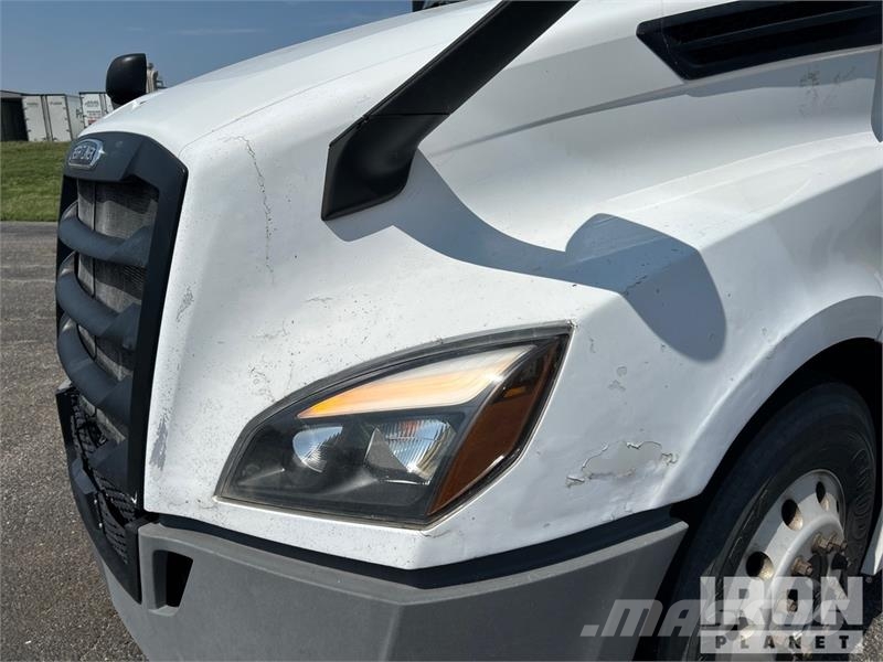 Freightliner Cascadia 126 Çekiciler