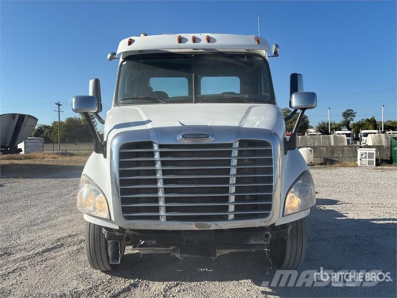 Freightliner Cascadia 113 Vlačilci