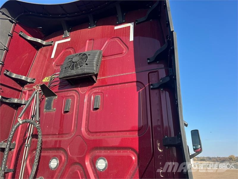Freightliner Cascadia 126 Влекачи