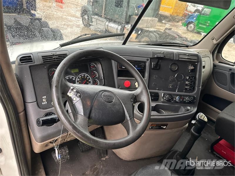 Freightliner Cascadia 125 T/A Sleeper Truck Tractor Sattelzugmaschinen