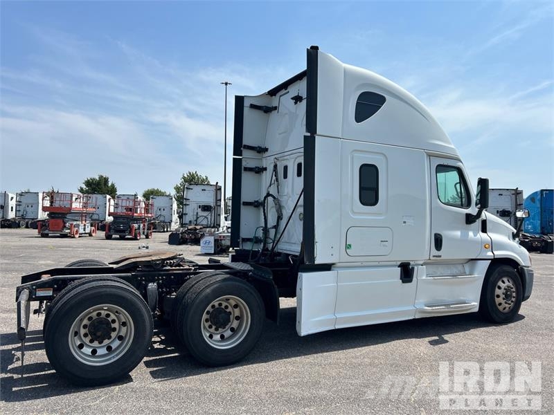 Freightliner Cascadia 125 Çekiciler