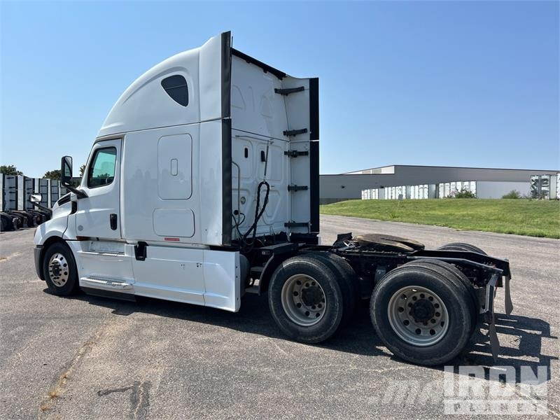 Freightliner Cascadia 126 Çekiciler