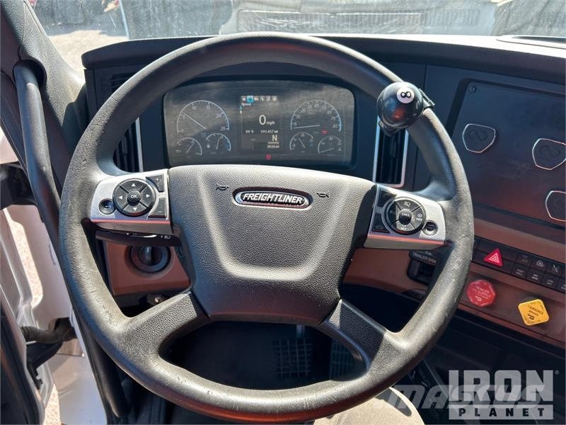 Freightliner Cascadia 126 Çekiciler