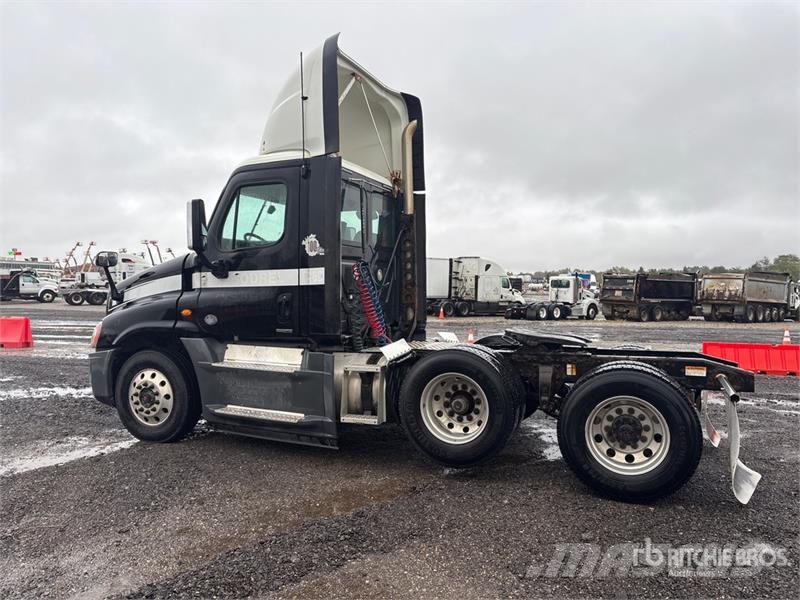 Freightliner Cascadia 125 Vlačilci