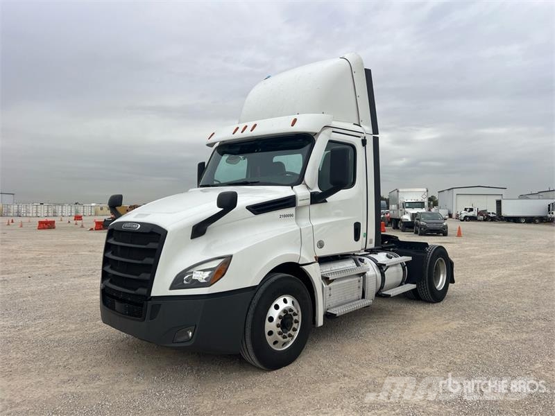 Freightliner Cascadia 126 Тягачі