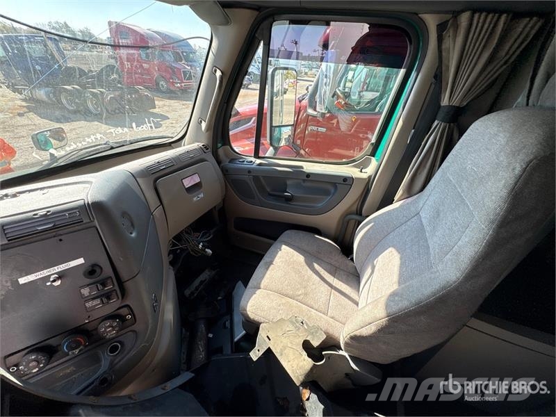 Freightliner Cascadia 125 Tractor Units