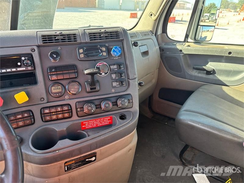 Freightliner Cascadia 125 Vlačilci