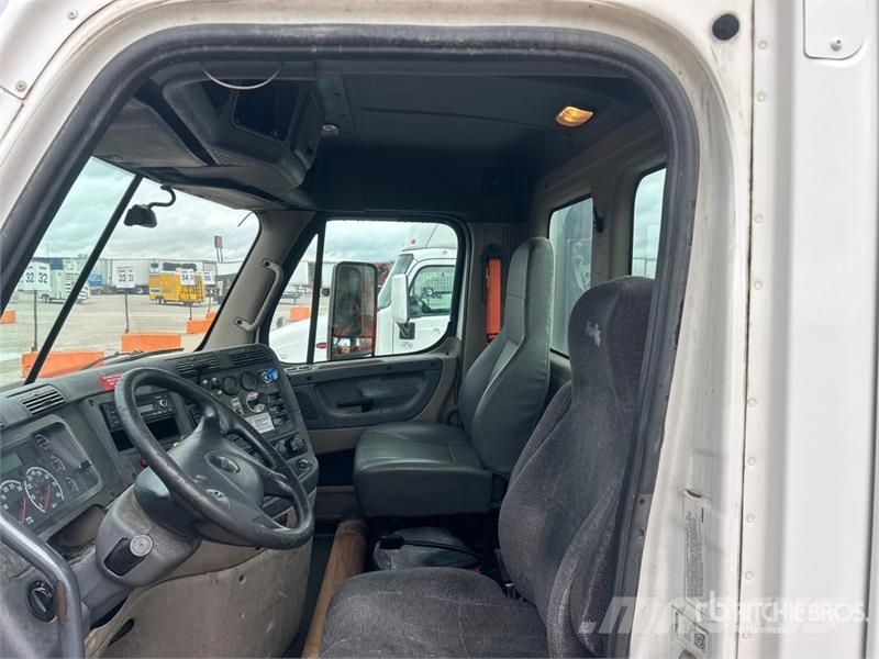 Freightliner Cascadia 125 Тягачі
