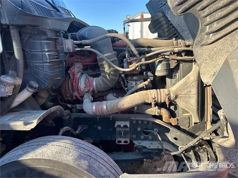 Freightliner Cascadia 125 6x4 T/A Sleeper Truck Tractor Autotractoare