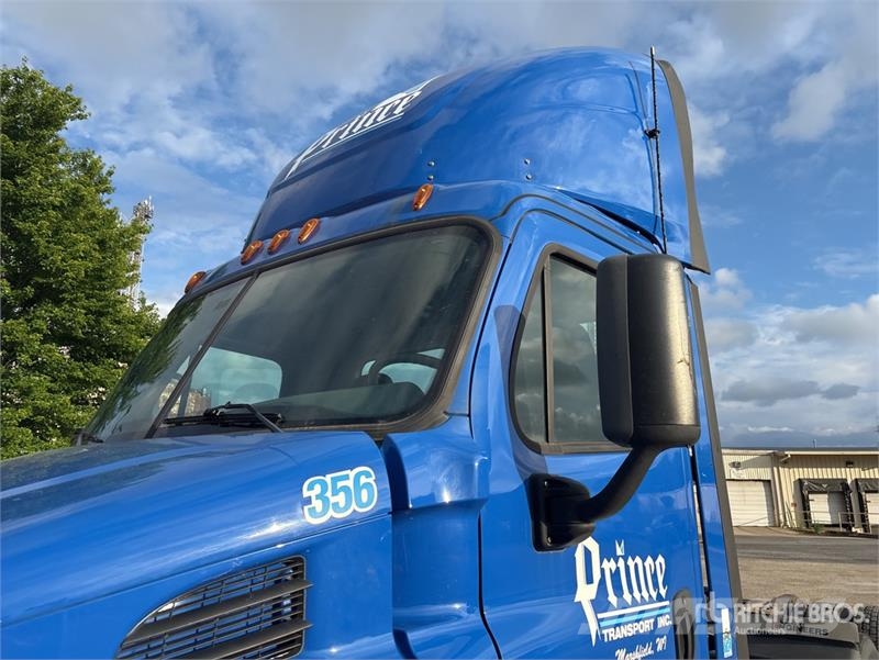 Freightliner Cascadia 113 Tracteur routier