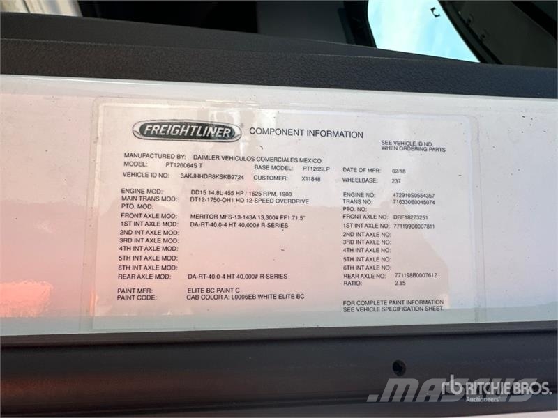 Freightliner Cascadia 126 6x4 T/A Sleeper Truck Tractor Motrici e Trattori Stradali
