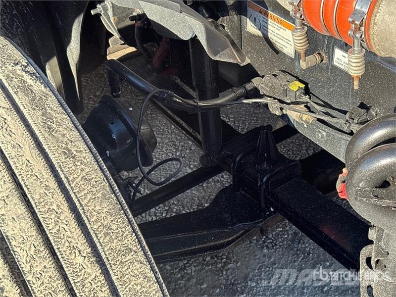 Freightliner Cascadia 126 6x4 T/A Sleeper Truck Tractor Motrici e Trattori Stradali