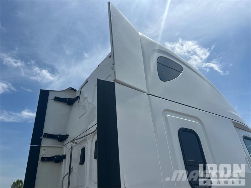 Freightliner Cascadia 125 Vetopöytäautot