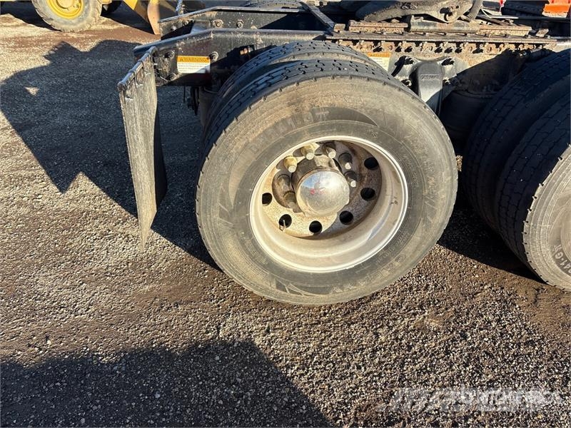 Freightliner Cascadia 125 6x2 T/A Sleeper Truck Tractor Tracteur routier