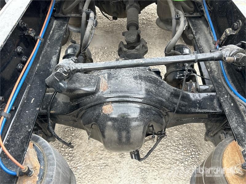 Freightliner Cascadia 126 6x4 Rebuilt Title** T/A Sleeper Truck Trekkers