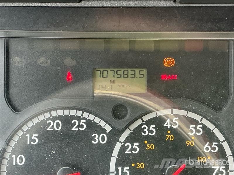 Freightliner Cascadia 125 T/A Sleeper Truck Tractor وحدات الجر
