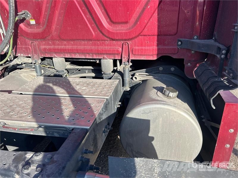 Freightliner Cascadia 126 Влекачи