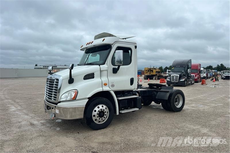 Freightliner Cascadia 113 Prime Movers
