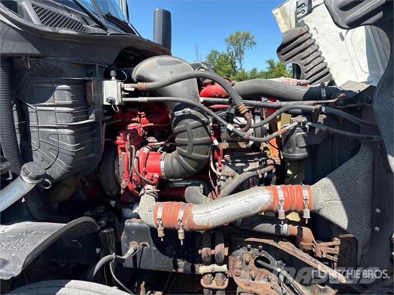 Freightliner Cascadia 125 Truck Tractor Units