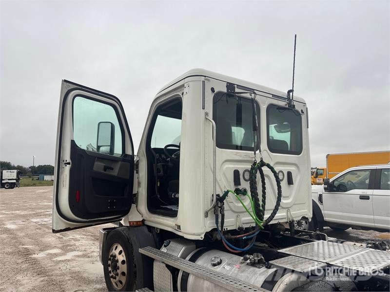 Freightliner Cascadia 116 Vilcēji