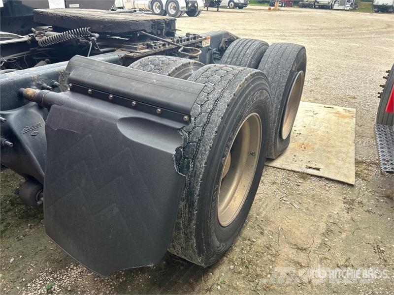 Freightliner Cascadia 126 6x4 T/A Sleeper Truck Tractor Ciągniki siodłowe