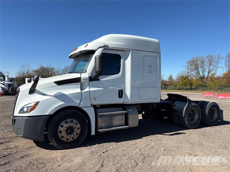 Freightliner Cascadia 126 Тягачі