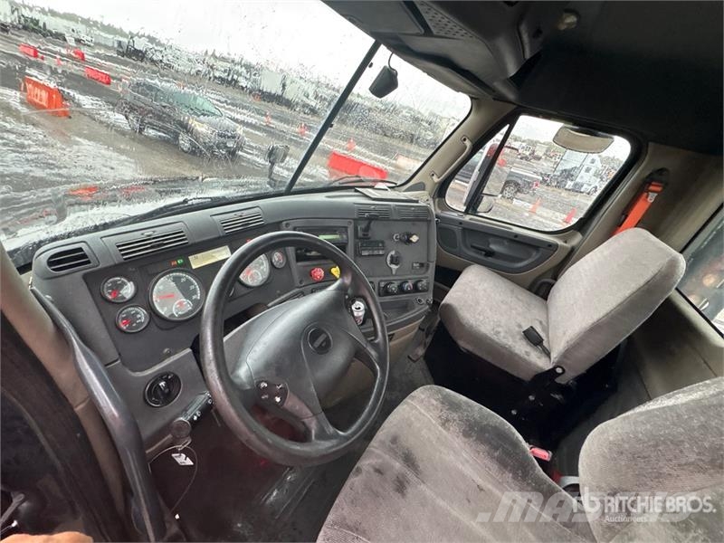 Freightliner Cascadia 125 Vlačilci