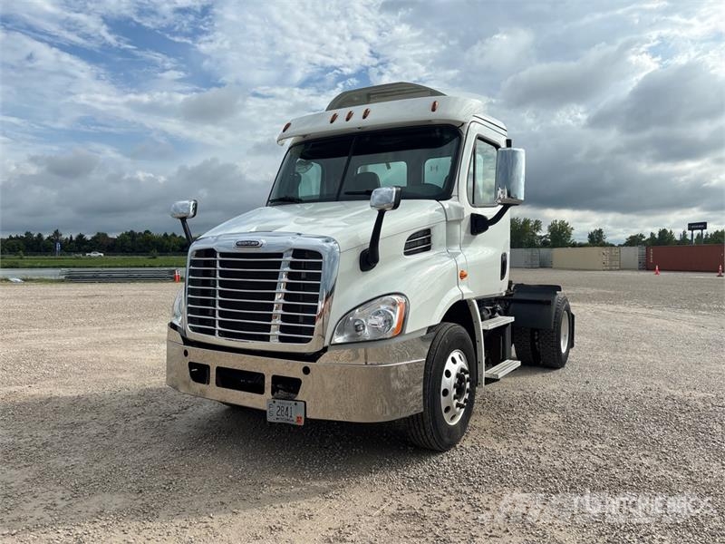 Freightliner Cascadia 113 Vlačilci