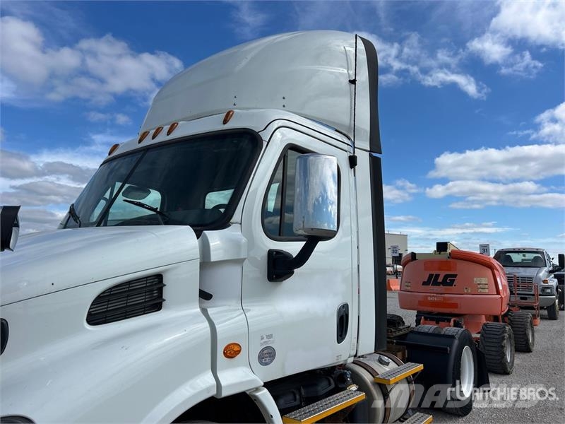 Freightliner Cascadia 113 Sattelzugmaschinen