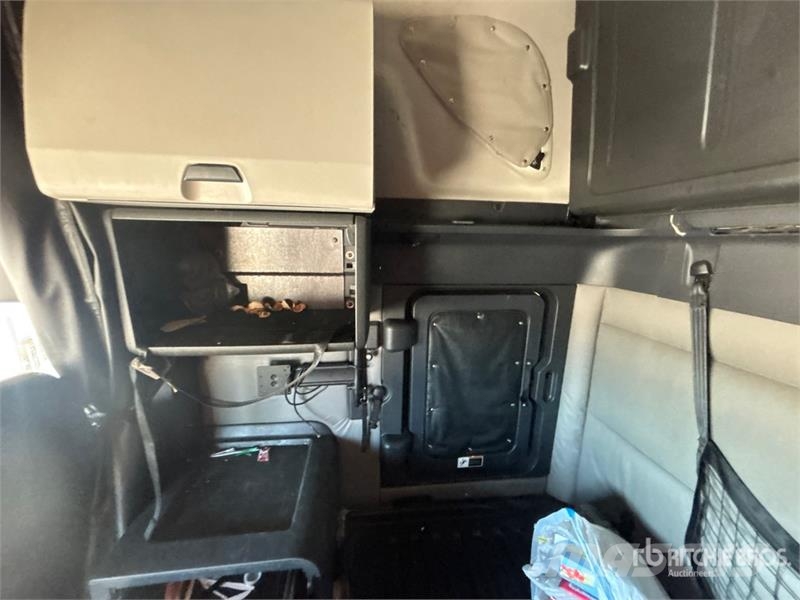 Freightliner Cascadia 126 6x4 T/A Sleeper Truck Tractor Motrici e Trattori Stradali
