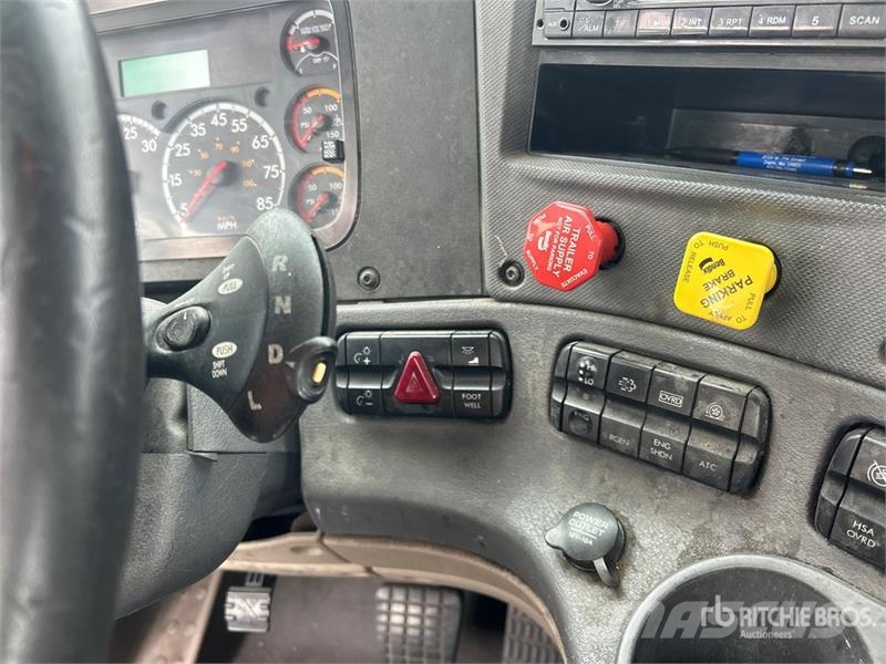 Freightliner Cascadia 125 Тягачі