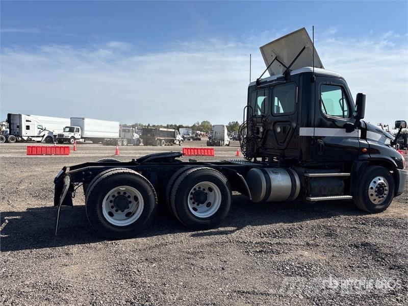 Freightliner Cascadia 125 Nyergesvontatók