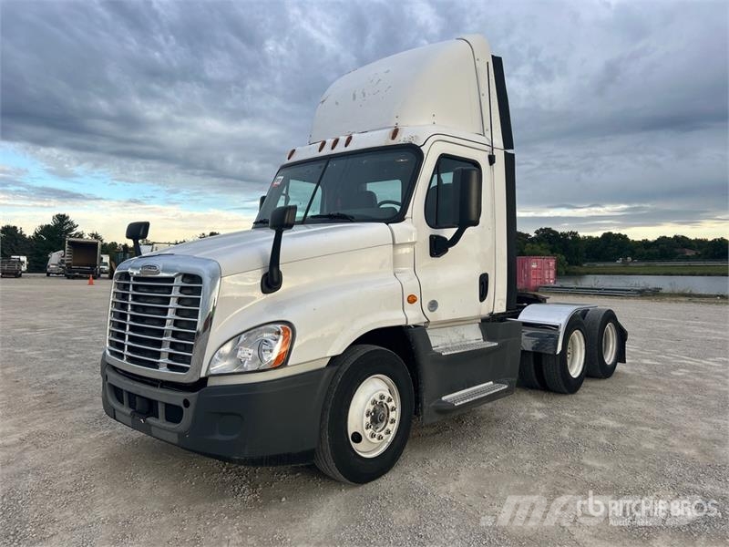Freightliner Cascadia 125 وحدات الجر