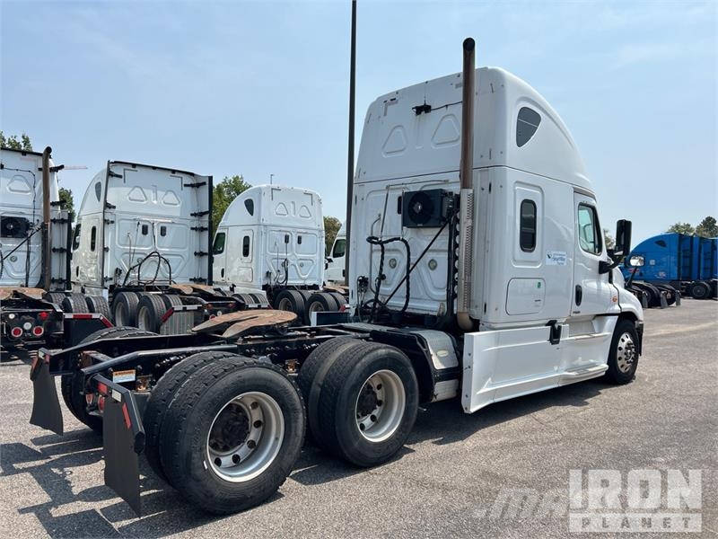 Freightliner Cascadia 125 Çekiciler