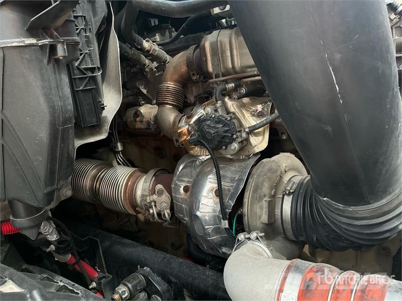 Freightliner Cascadia 126 6x4 T/A Sleeper Truck Tractor Dragbilar