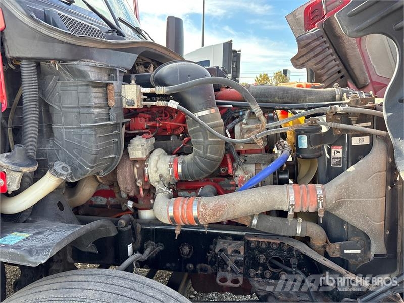 Freightliner Cascadia 125 6x4 T/A Sleeper Truck Tractor Влекачи