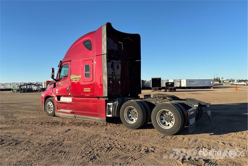 Freightliner Cascadia 126 Tahače