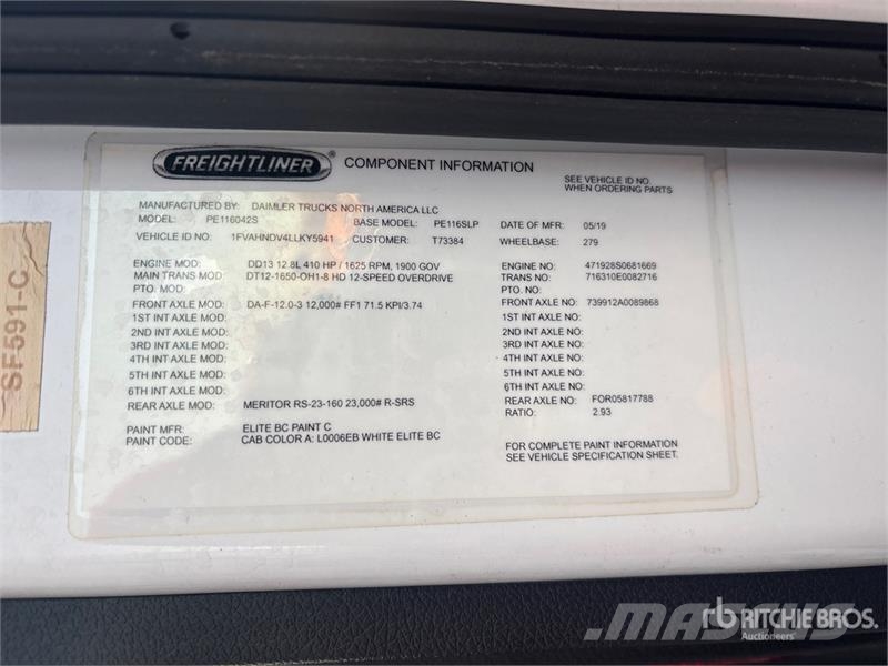 Freightliner Cascadia 116 4x2 Van Truck Sanduk kamioni