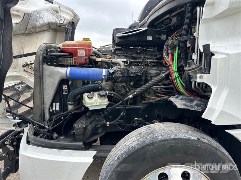 Freightliner Cascadia 126 6x4 T/A Sleeper Truck Tractor Vilcēji