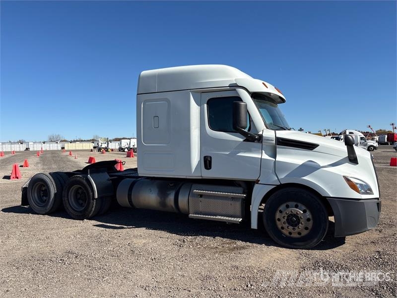 Freightliner Cascadia 126 Тягачі