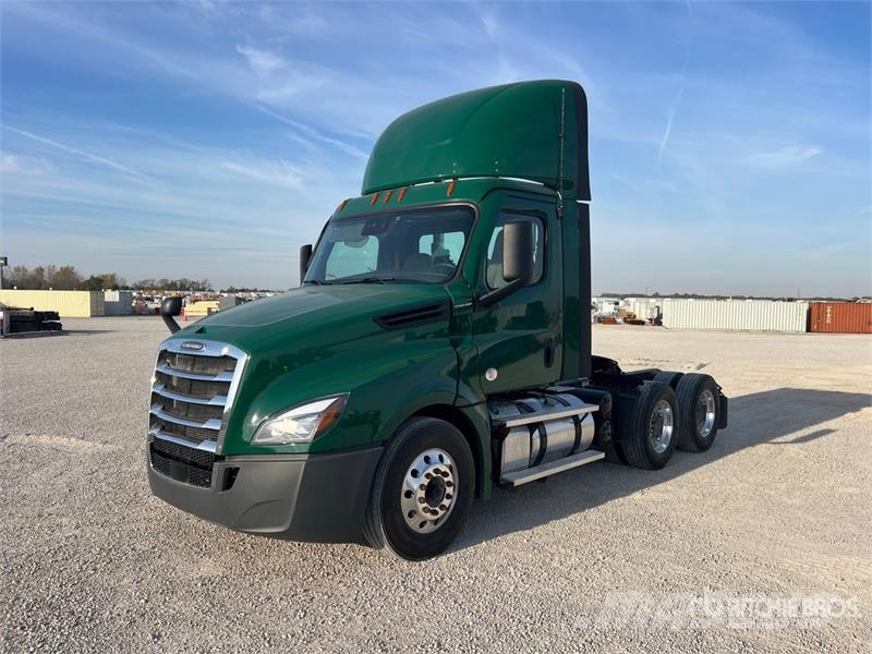 Freightliner Cascadia 126 Седельные тягачи