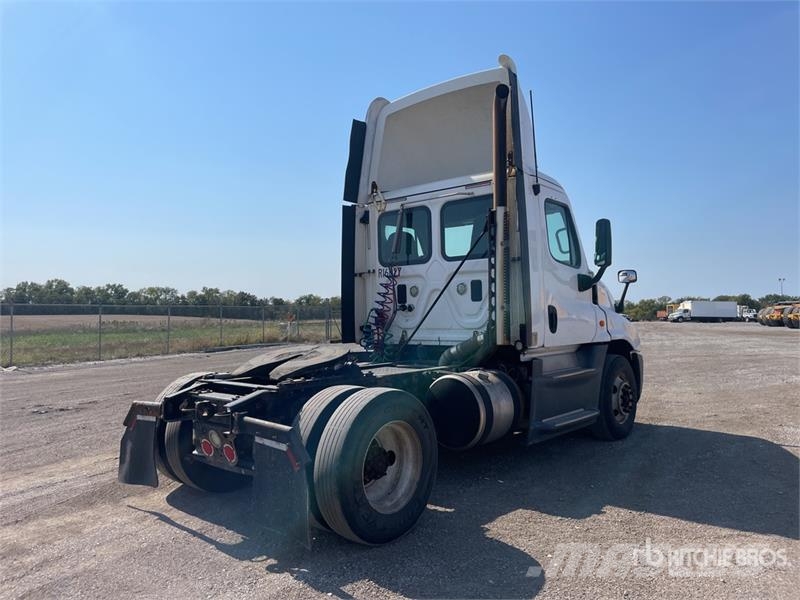 Freightliner Cascadia 125 Cavalos mecânicos