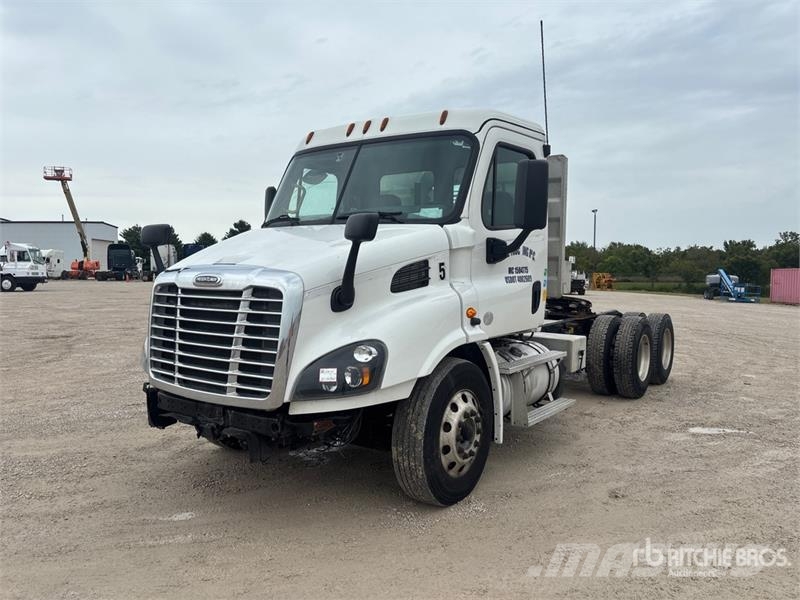 Freightliner Cascadia 113 Cabezas tractoras